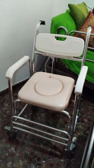 Material ortopédico y de ayuda a personas
