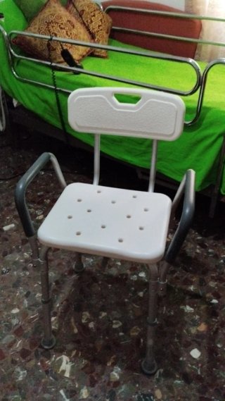 Material ortopédico y de ayuda a personas