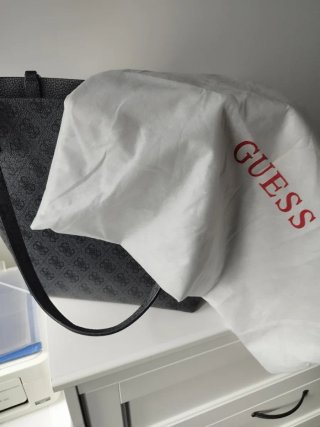 Bolso Guess Negro/Gris