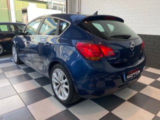Opel Astra 2010