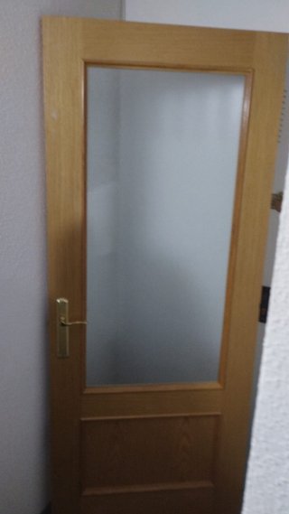 Puerta de salón madera con cristal