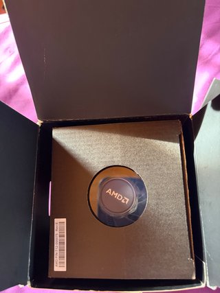 Disipador para AMD Ryzen 3700. No incluye CPU.