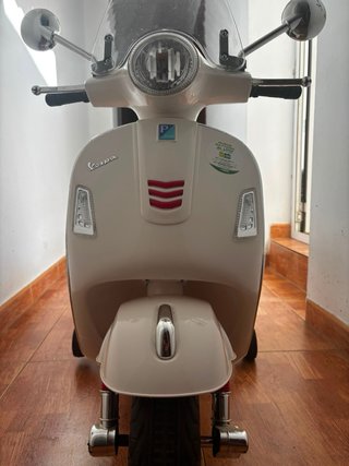 Moto Vespa Eléctrica Infantil