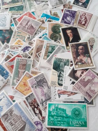 Lote 200 sellos España sin timbrar