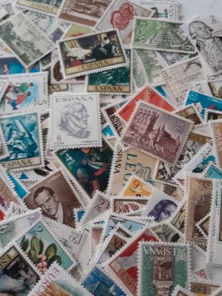 Lote 200 sellos España sin timbrar