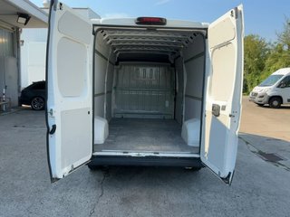 Peugeot Boxer L3H2 130CV - Renting 700€/mes