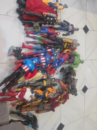 Muñecos Marvel y DC