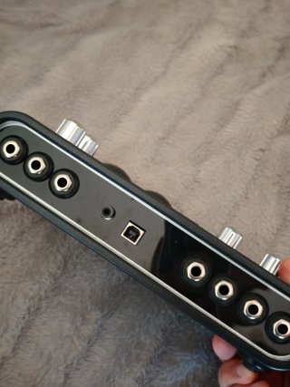 Interfaz de Audio Line 6 UX2