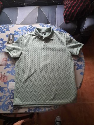Lote Ropa hombre: Polo Verde y otro Negro+Pantalón