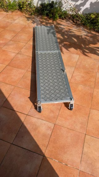 Pasarela de barco en aluminio con pasamanos