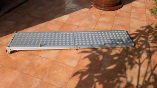 Pasarela de barco en aluminio con pasamanos