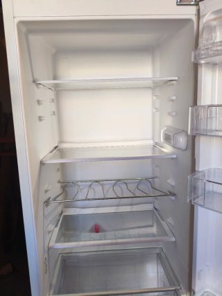 Frigorífico panelable IKEA AVKYLD 122cm como nuevo