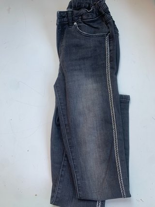Pantalón vaquero Zara gris elástico