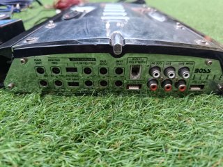 2 Amplificadores Coche JBL y Boss + Accesorios