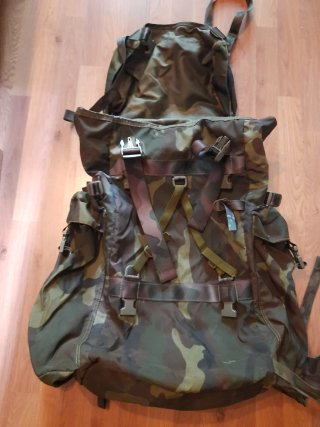 Mochila militar grande camuflaje