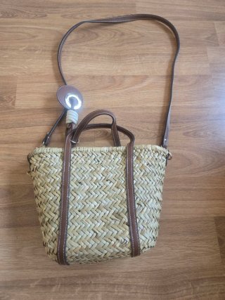 Bolso Parfois trenzado con bandolera