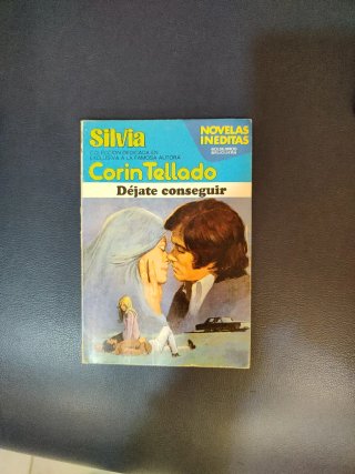 Libros Corín Tellado y Carlos de Santander