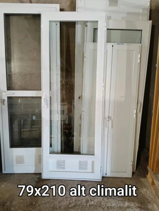 Puerta aluminio 79x210 alt climalit