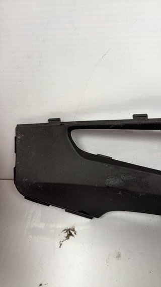 Tapa lateral inferior derecho para Kymco, K-XCT 125i. REF. 83530-LKG7-E000