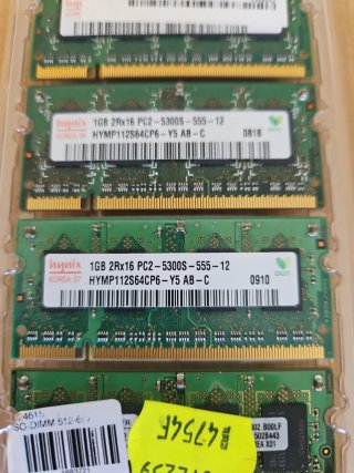 Módulos RAM DDR2 y DDR4 Hynix, Samsung