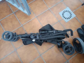Carrito Gioardani gris cierre bastón