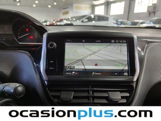Peugeot 208 BlueHDi 100 Signature 73 kW (99 CV)