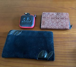 Lote de 3 monederos negro y rojo