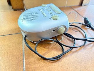 Radio alarma antiguo sonic