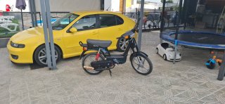 Moto  Negra