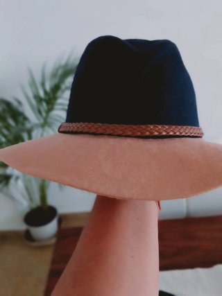 Sombrero bicolor Corte Inglés