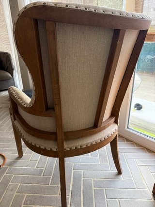 Dos butacas de tela y madera (300€ cada una)