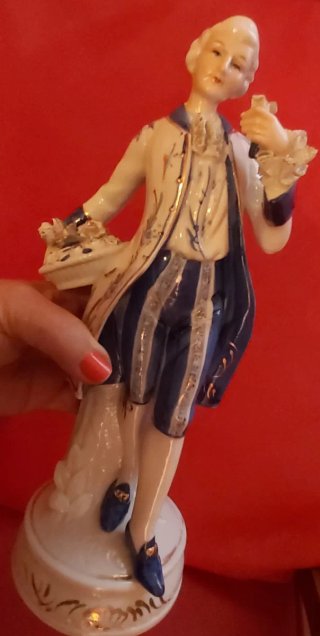 Figuras de cerámica pareja azul y blanco