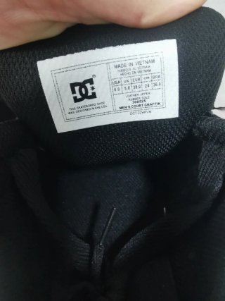 Zapatillas DC Shoes Negras y Rosas
