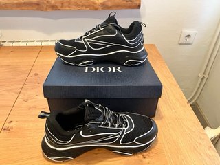 DIOR B22 Negras y Blancas