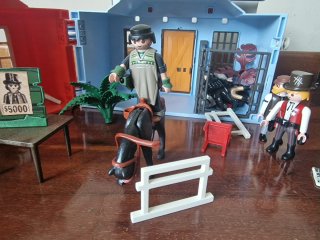 Playmobil Sheriff's Office