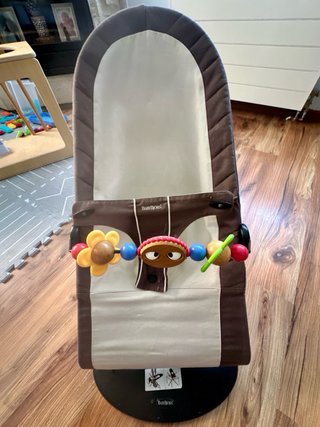 Hamaca mecedora BabyBjörn + juguete original