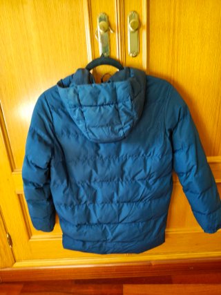 Cazadora F.Coll Talla 12 Azul, falta el escudo.