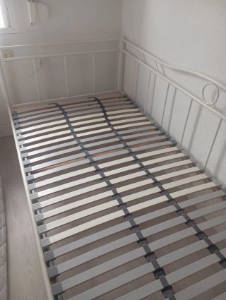 Cama individual con colchón