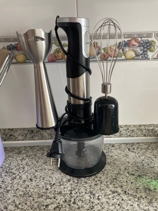 Batidora de mano con accesorios