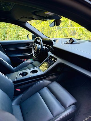 Porsche Taycan 2023 Garantia Porsche hasta 10/27
