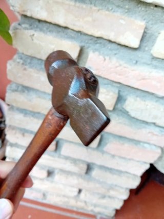 Martillo chapista antiguo marca BELLOTA