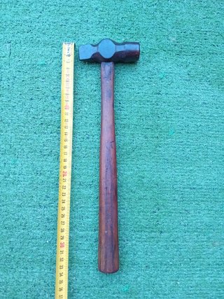 Martillo chapista antiguo marca BELLOTA