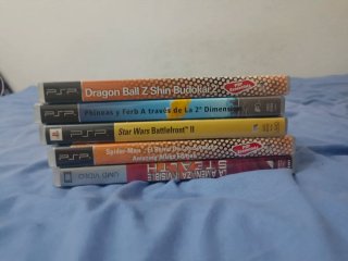 Lote 5 Giochi PSP UMD