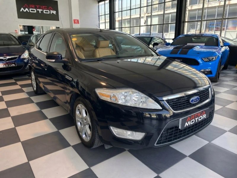 Ford Mondeo 2.0 TDCi Ghia Aut. 4p / 5p 2009