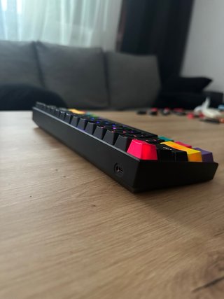 Teclado mecánico Anne Pro 2 60% RGB Bluetooth