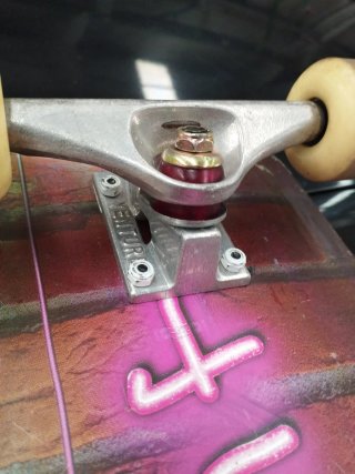 Skate Almost Pro componentes Deluxe