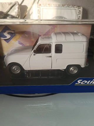 Solido Renault 4L Furgoneta Blanca