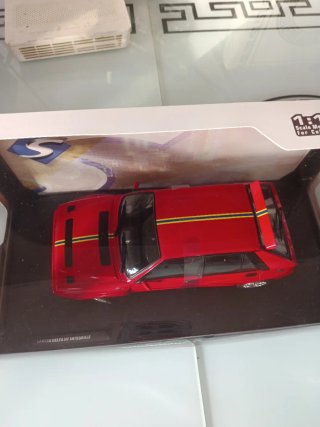 Coche Solido Lancia Delta HF Integrale Rojo