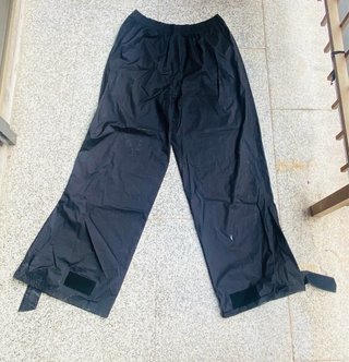 Pantalons impermeables per anar en moto