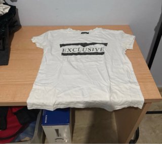 Camiseta Bershka Blanca Exclusive